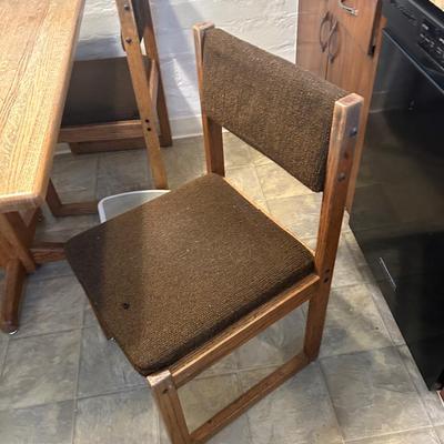 Vintage dining room table and chairs- Compact Size