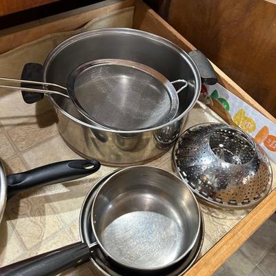 Misc pots and pans - all seen