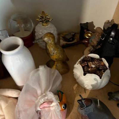 Miscellaneous, bric-a-brac, estate fresh lot