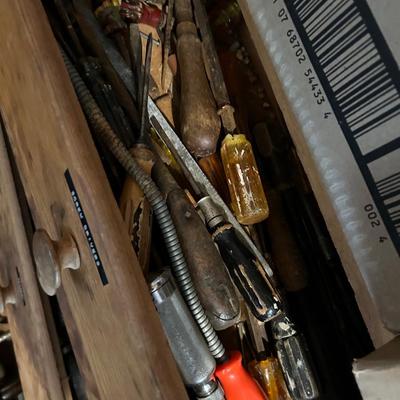Huge tool lot, all tool seen