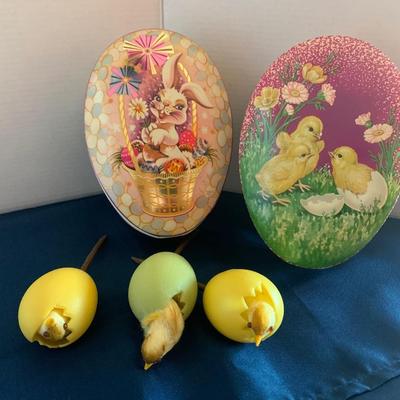 Vintage Easter Lot Baret Made in England Tins + Eggs