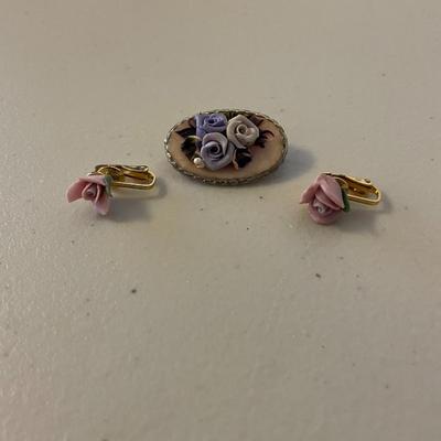 Set of Earings and Pin