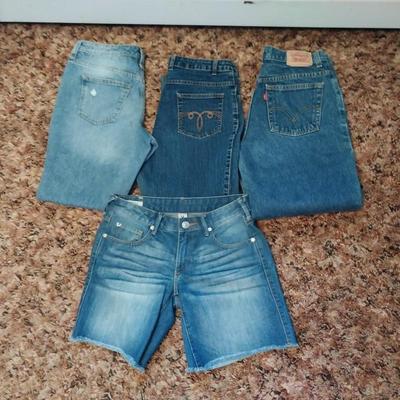 3 PAIRS OF LADIES JEANS AND 1 SHORTS SIZE 8 & 10