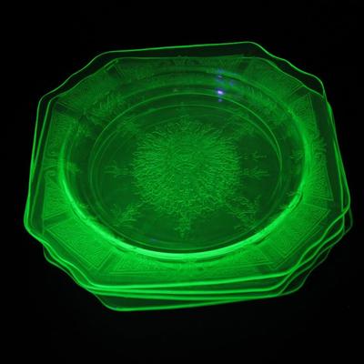 Set of Vintage Uranium Depression Glass Anchor Hocking Princess Green Dinner Plates
