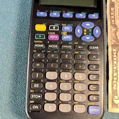 TEXAS INSTRUMENTS TI-89 ELECTRONIC CALCULATOR WITH COVER