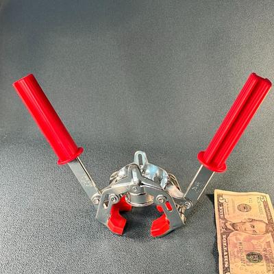 RED HANDLED BOTTLE CAPPER TOOL MADE IN ITALY