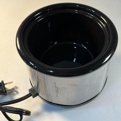 CROCKPOT "LITTLE DIPPER" SMALL CROCKPOT, BLACK AND BRUSHED STAINLESS STEEL