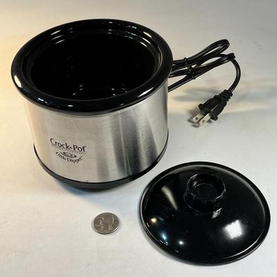 CROCKPOT "LITTLE DIPPER" SMALL CROCKPOT, BLACK AND BRUSHED STAINLESS STEEL