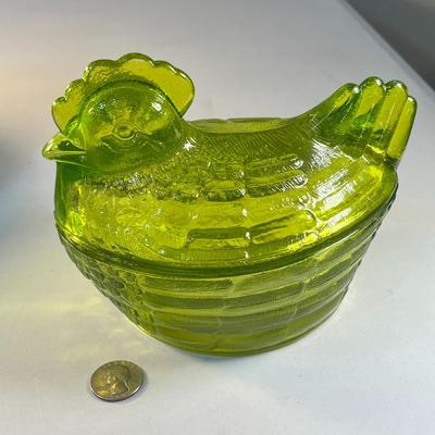 VINTAGE CHARTREUSE GREEN GLASS LIDDED CHICKEN DISH