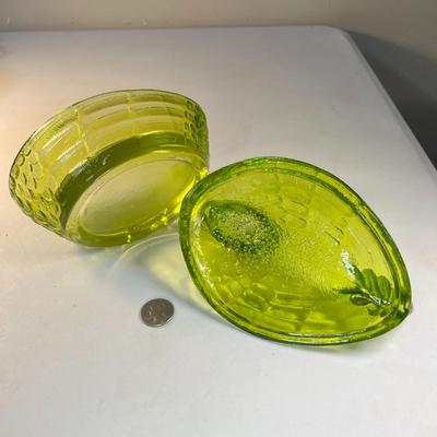 VINTAGE CHARTREUSE GREEN GLASS LIDDED CHICKEN DISH
