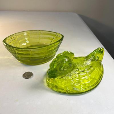 VINTAGE CHARTREUSE GREEN GLASS LIDDED CHICKEN DISH