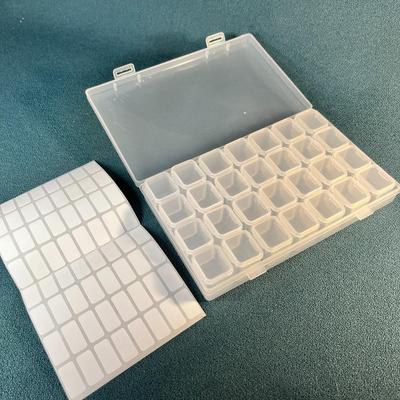 PORTABLE PILL BOX 7 DAYS, EACH DAY REMOVABLE, 4 TIME SLOTS, PLUS LABELS- NEW & UNUSED