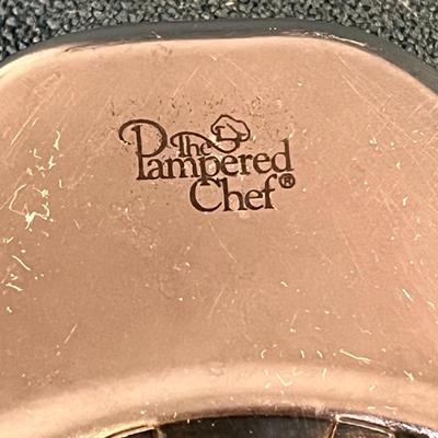 PAMPERED CHEF APPLE WEDGER TOOL w/ PLASTIC COVER