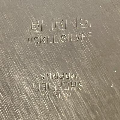 VINTAGE SILVER PLATED OVAL SERVING BOWL