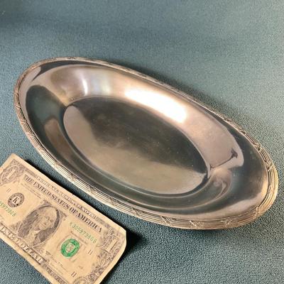 VINTAGE SILVER PLATED OVAL SERVING BOWL