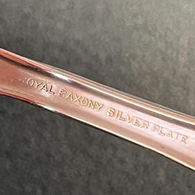 FANCY SILVER PLATED SLOTTED PIE SERVER