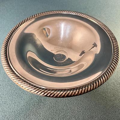 SILVER PLATED PRESENTATION PIECE FOOTED SERVING BOWL