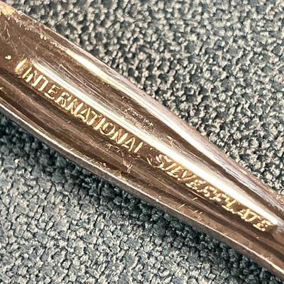 FANCY SILVER PLATED SERVING FORK & SPOON PAIR 