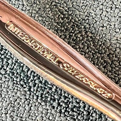 FANCY SILVER PLATED SLOTTED PIE SERVER