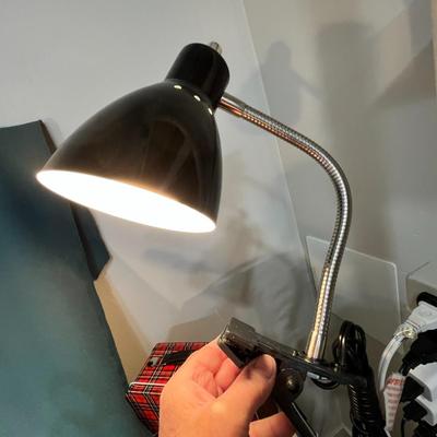 BLACK CLIP-ON FLEXIBLE ARM TASK LAMP