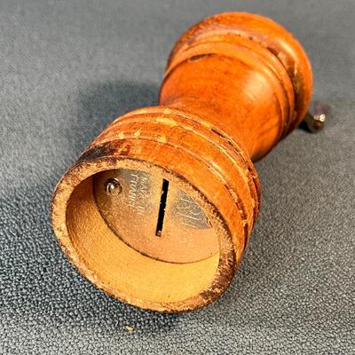 VINTAGE WOODEN PEPPER GRINDER MADE IN FRANCE
