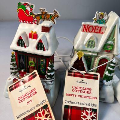 SET OF 4 "CAROLING COTTAGES" by HALLMARK PLAY MUSIC, LIGHT UP AND SYNCHRONIZE!