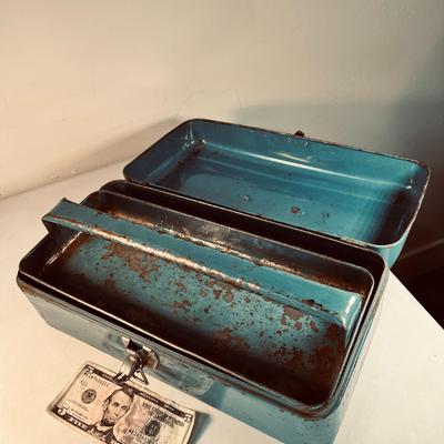RUSTIC BLUE METAL TOOL BOX w/ GREAT WELL USED PATINA