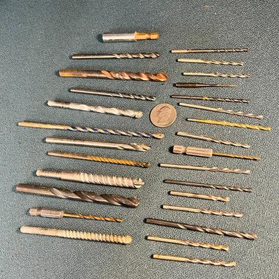 GROUP OF 28 ASSORTED DRILL BITS
