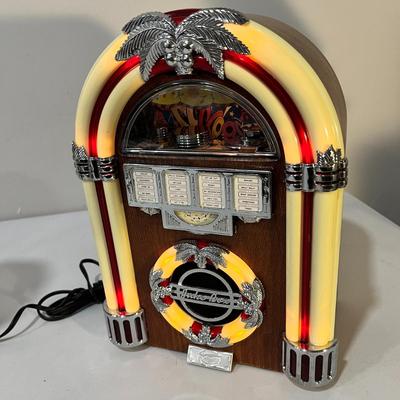 FUN TABLE TOP JUKE BOX RADIO  LIGHTS UP!  