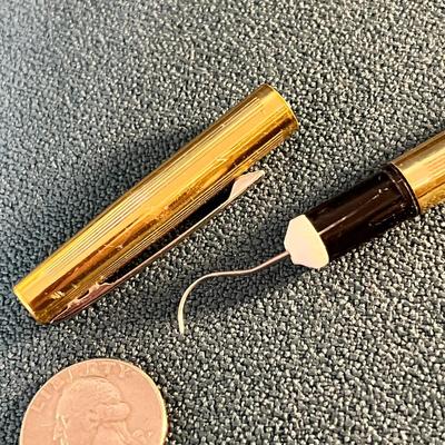 VINTAGE GOLDTONE "ORAPIK" POCKET TOOL