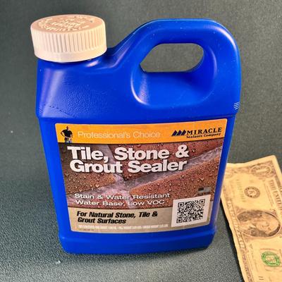 MIRACLE SEALANTS COMPANY PROFESSIONAL'S CHOICE TILE, STONE & GROUT SEALER 1 QT.- 80% FULL