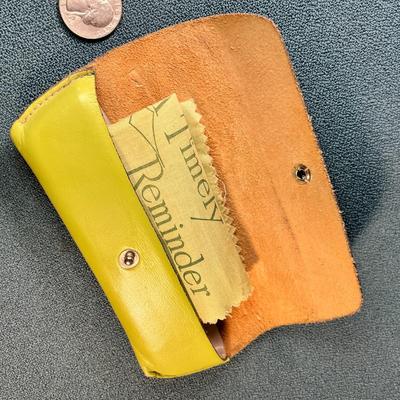 VINTAGE LIGHT GREEN LEATHER EYEGLASS HOLDER CASE WITH FABRIC CLEANING CLOTH
