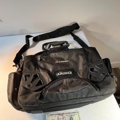 BLACK OGIO HEAVY DUTY TECH CASE WITH LOTS OF FEATURES, COMPARTMENTS