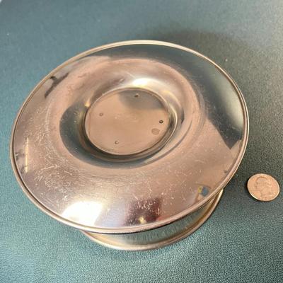 ONEIDA STAINLESS STEEL SERVING BOWL WITH BUILT IN PLATE BASE