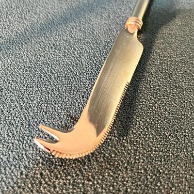 HANDSOME SILVERTONE BARTENDER'S CITRUS KNIFE TOOL