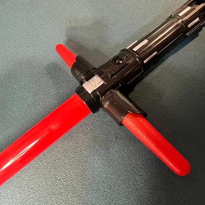 RED STAR WARS LIGHT SABER- MAKES SOUND, LIGHTS UP