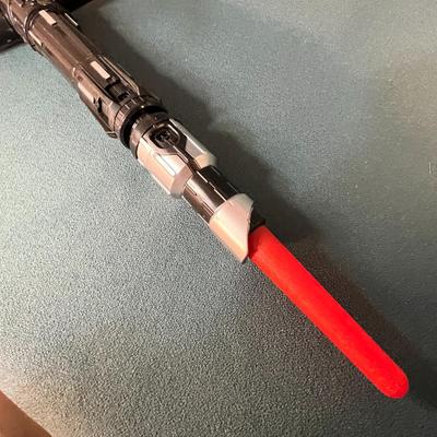 RED STAR WARS LIGHT SABER- MAKES SOUND, LIGHTS UP