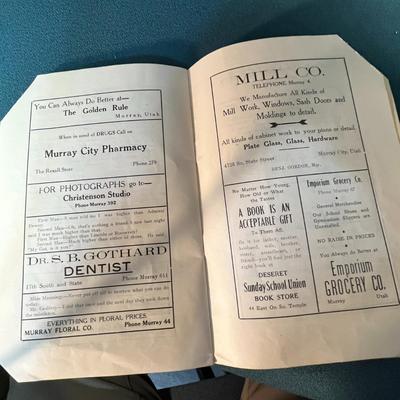 GRANITE HIGH SCHOOL LITERARY MAGAZINE "THE CREST- CHRISTMAS NUMBER 1916"