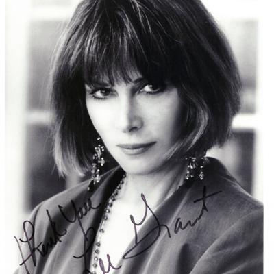 Lee Grant signed photo