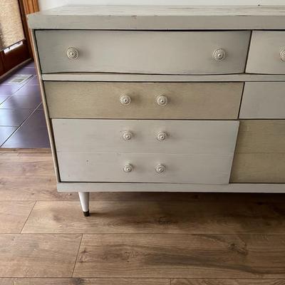 Dresser / Bureau