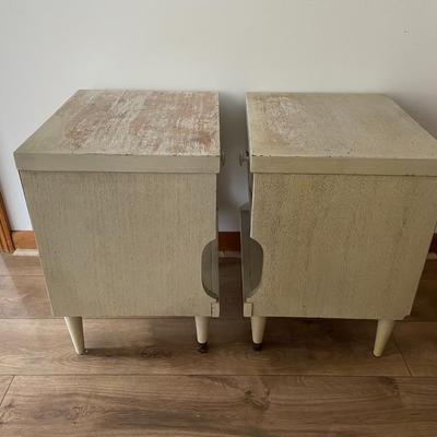 Set of Nighstands