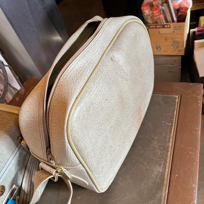 Makeup case & carry on
