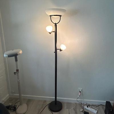 Floor lamp