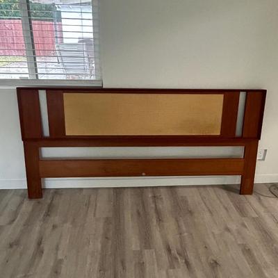 MCM HeadBoard Falster - made in Denmark