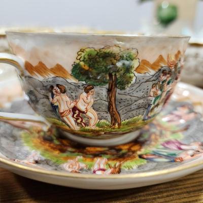 Exquisite Elegance: Capodimonte Tea Cup and Dish
