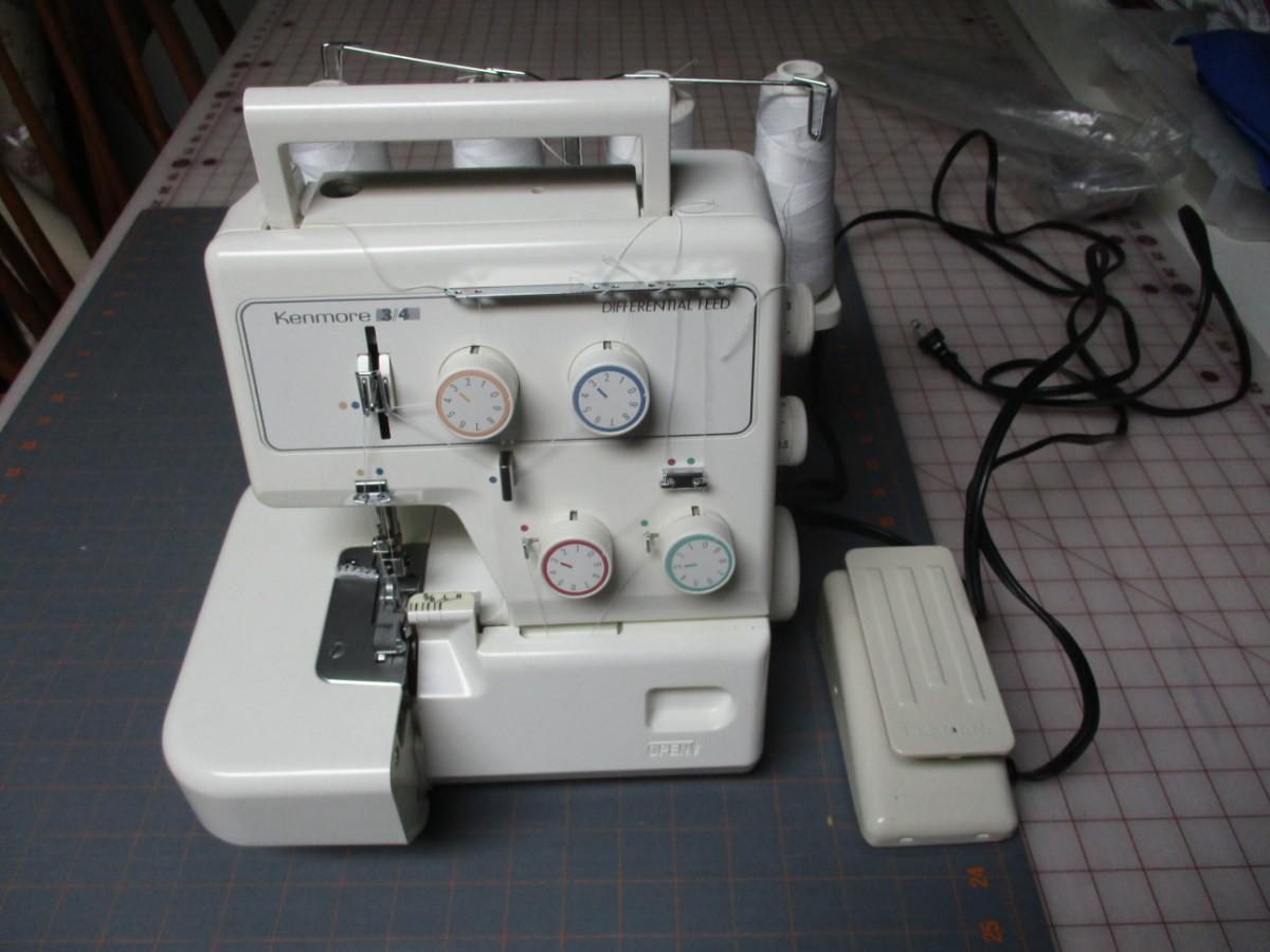 Kenmore Overlock 3/4D Model 16641 Serger Sewing Machine A