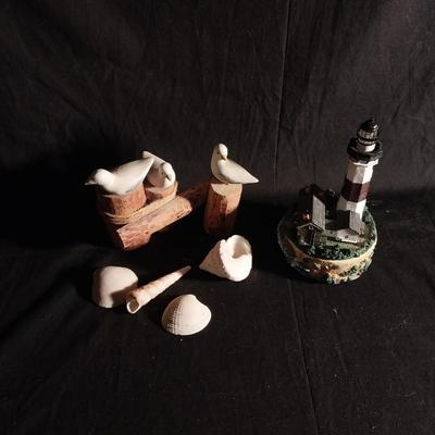MONTAUK POINT LIGHTHOUSE TRINKET BOX AND SEAGULL FIGURINES