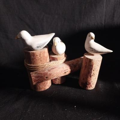 MONTAUK POINT LIGHTHOUSE TRINKET BOX AND SEAGULL FIGURINES