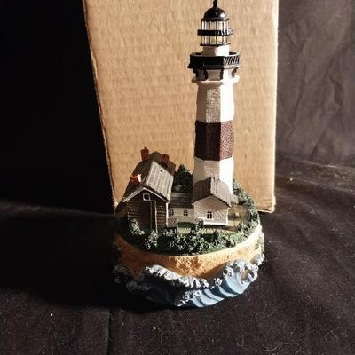 MONTAUK POINT LIGHTHOUSE TRINKET BOX AND SEAGULL FIGURINES