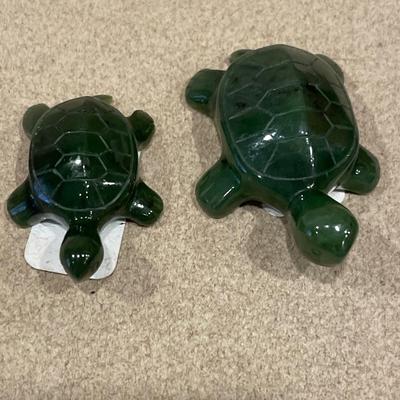 Small jade green turtles